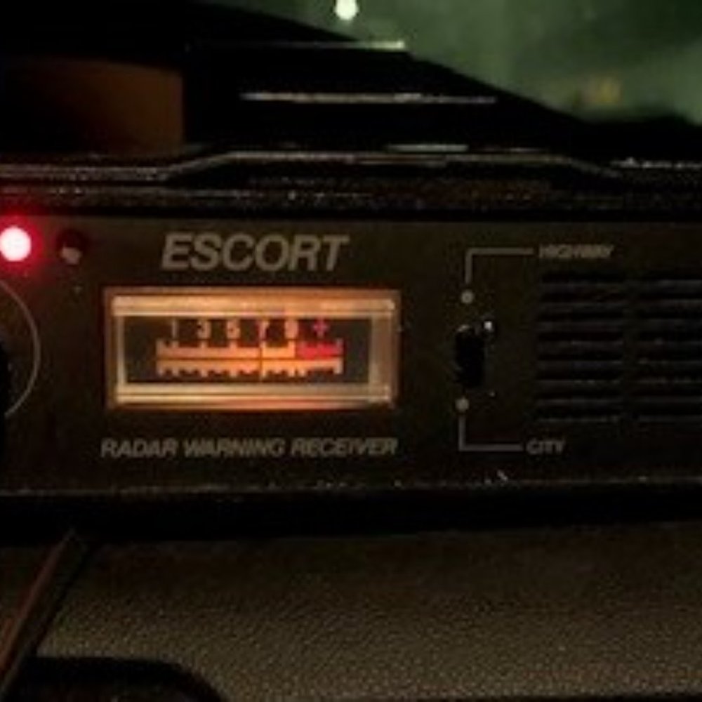 Escort Radar Detector - Picture 8 of 9